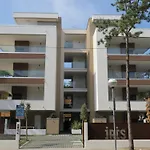 Iris Suite-3 By Interhome ביביונה